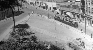 Polwiejska 1954 r  Foto: Z album Poznań - Miasto się zmienia - Wydawnictwa Miejskiego