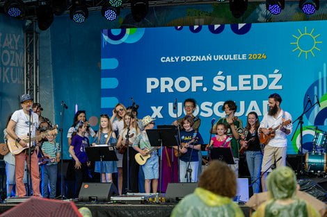 Cały Poznań Ukulele 2024 - Profesor Śledź x Uqsquad  Foto: lepszyPOZNAN.pl/Piotr Rychter