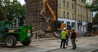 Koniec rozbiórki kamienicy na Kraszewskiego  Foto: UMP