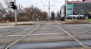 Wymiana torowiska na przejeździe w al. Solidarności. Prace rozpoczną się 1 marca  Foto: materiały prasowe / ZTM Poznań